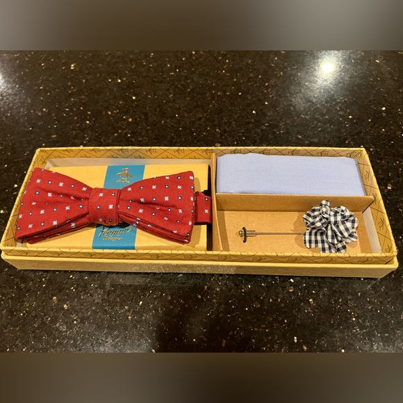 NIB An Original Penguin by Munsingwear Bow tie, Pocket Square and Lapel pin Set - Picture 1 of 5